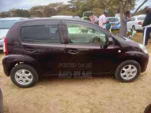Toyota Passo 2015 Maroon