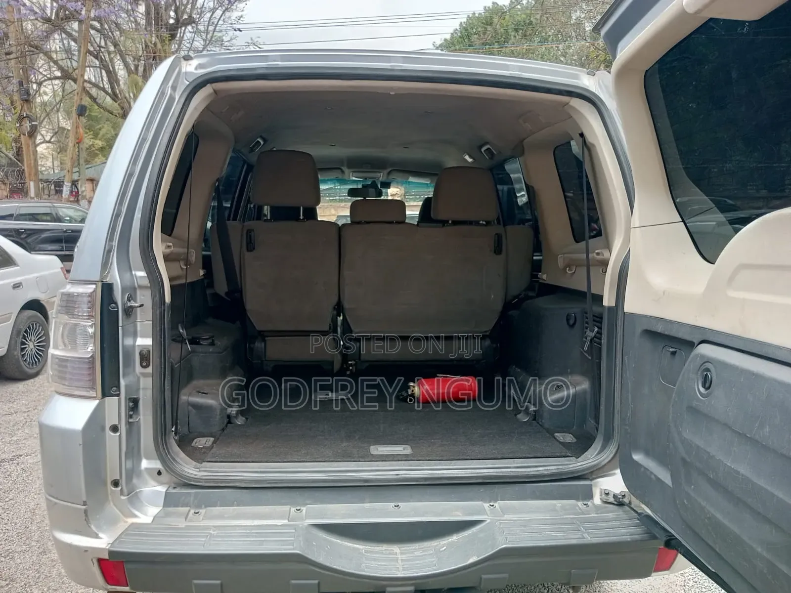 Mitsubishi Pajero 2014 Silver