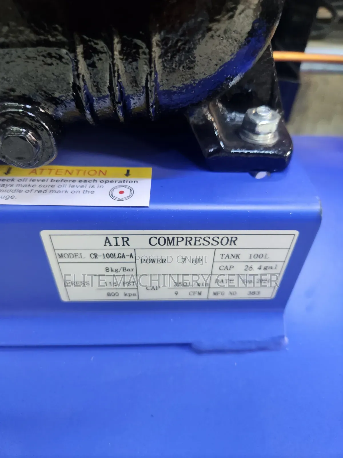 Cruiser Italy 100L Petrol Air Compressor Featuring a 7HP 212cc Engine.