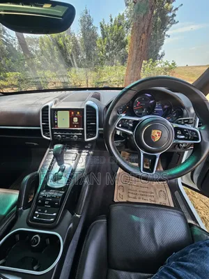 Porsche Cayenne 2015 White