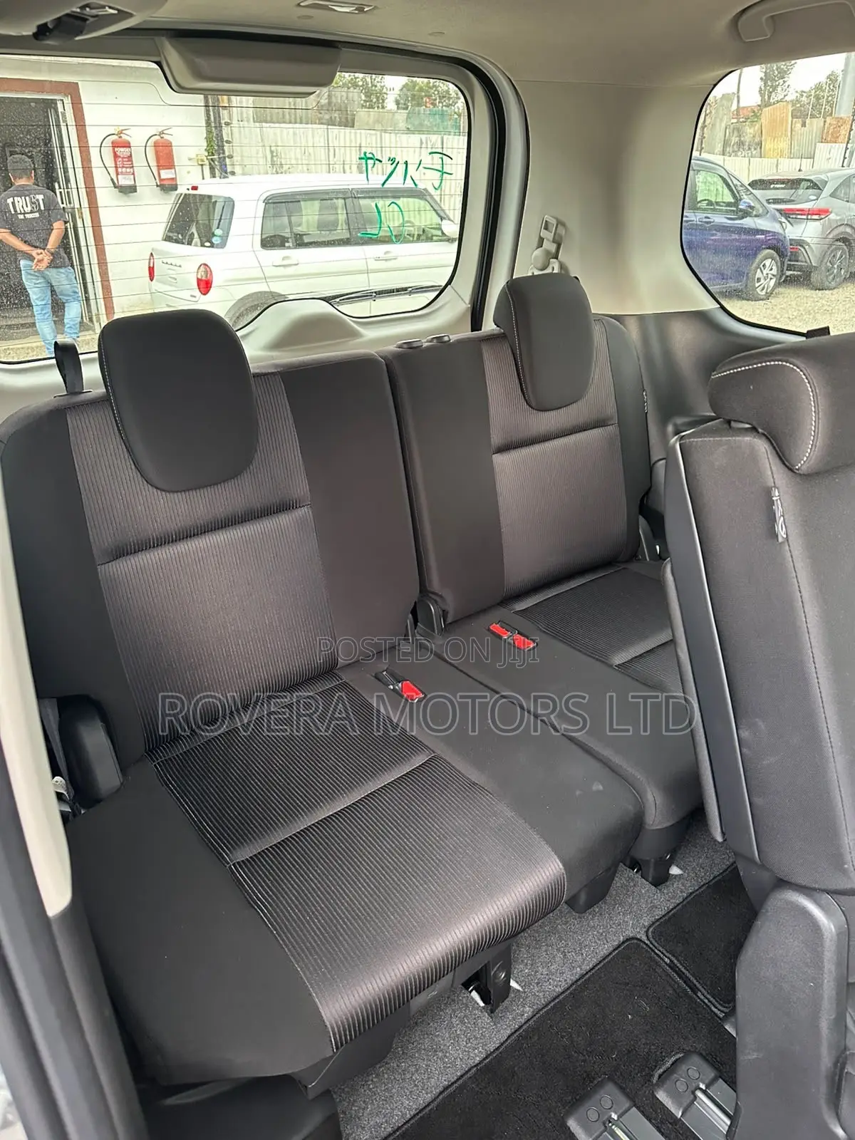 Nissan Serena 2019 White