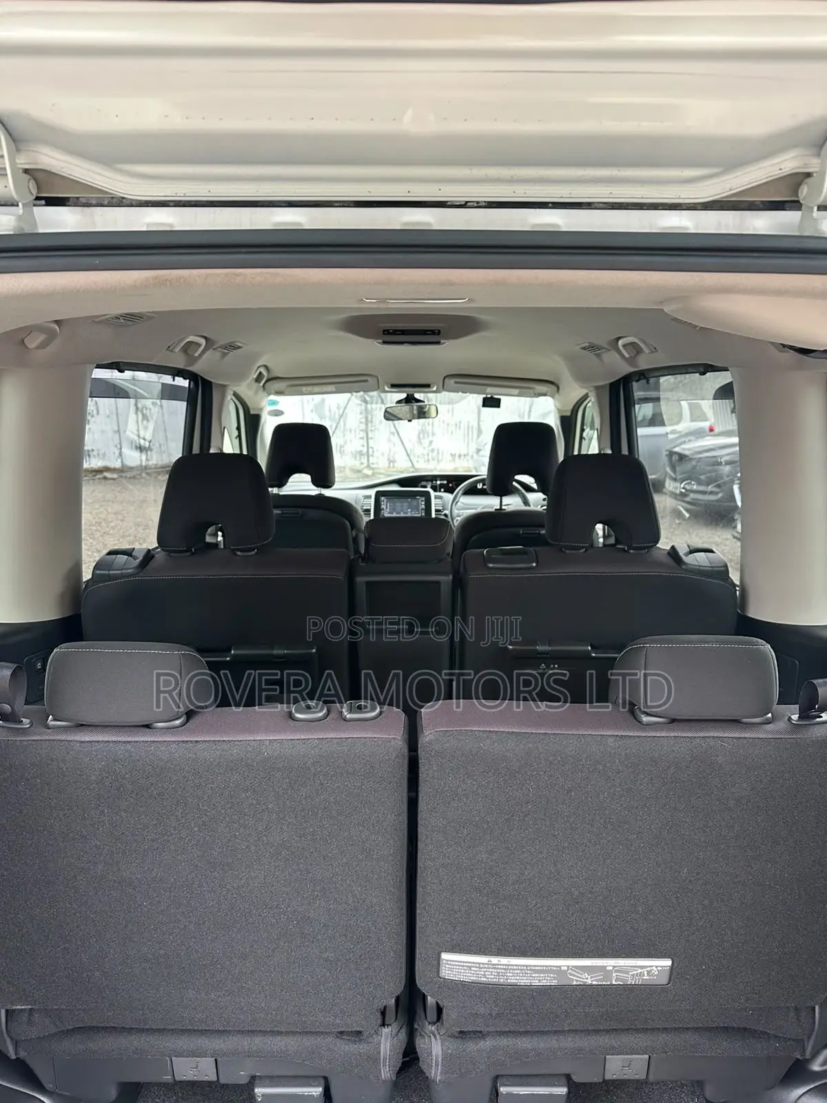 Nissan Serena 2019 White