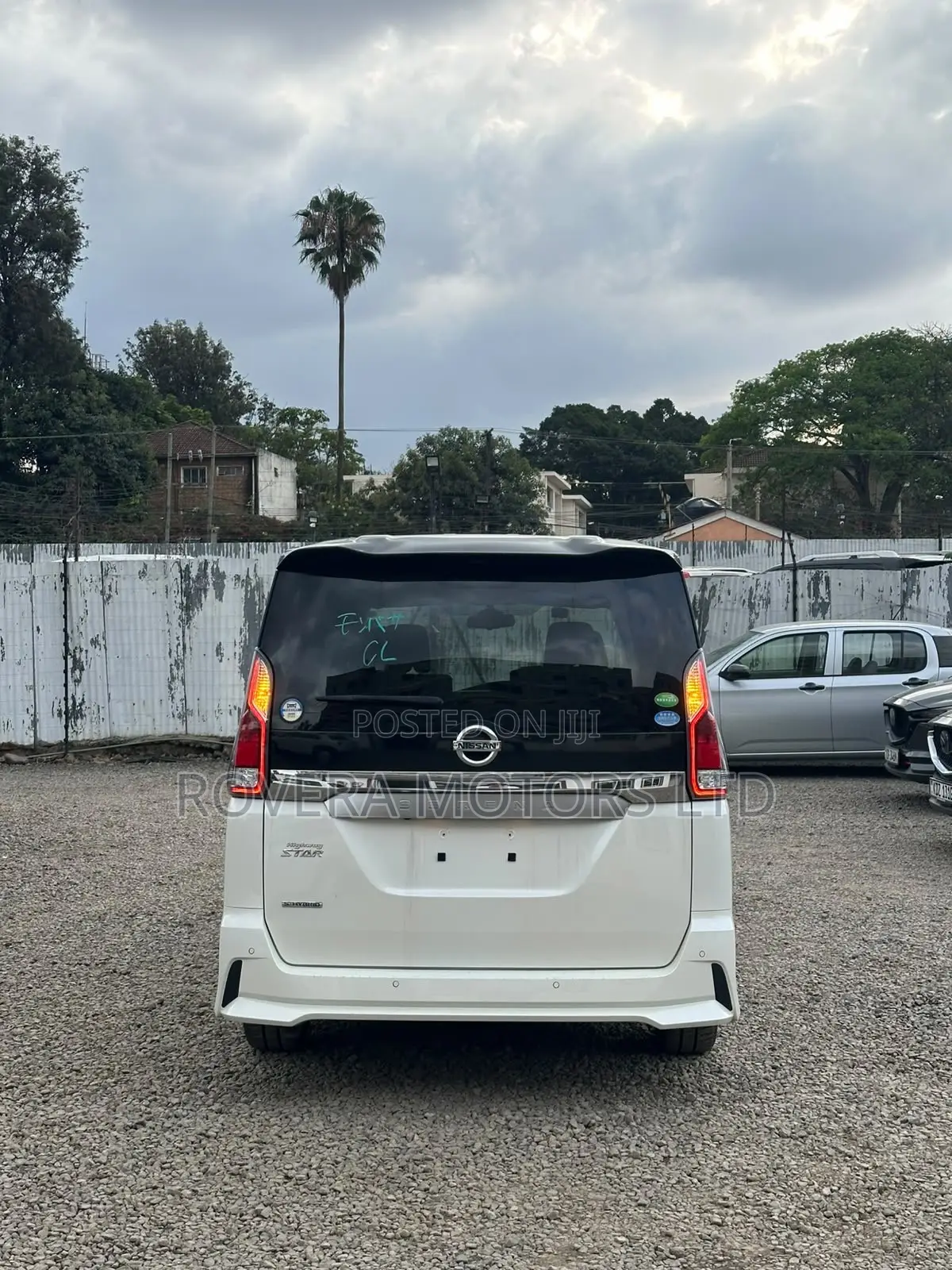Nissan Serena 2019 White