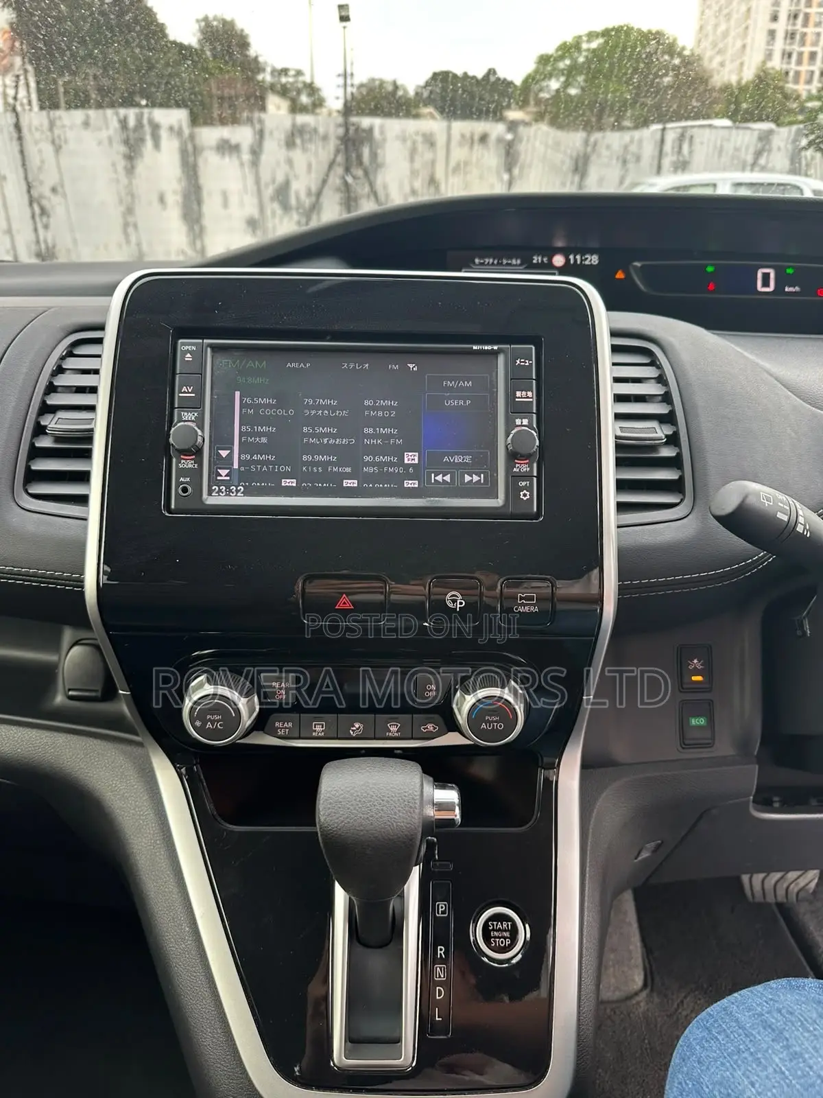 Nissan Serena 2019 White