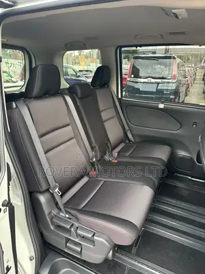 Nissan Serena 2019 White