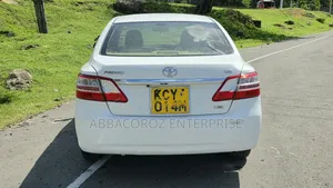 Toyota Premio 2013 White