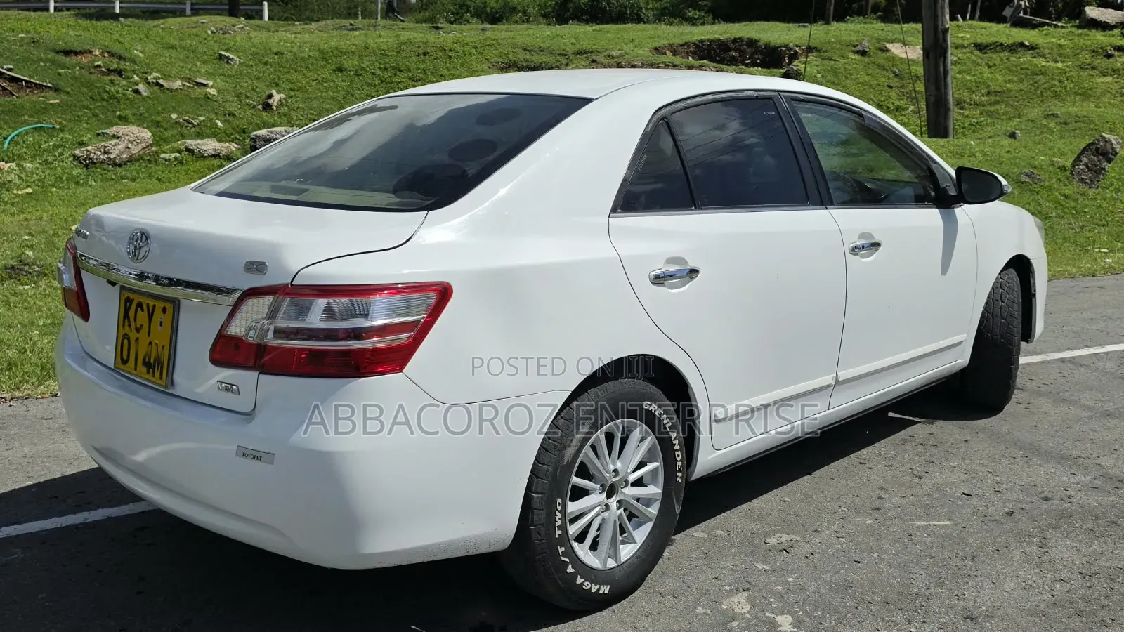 Toyota Premio 2013 White