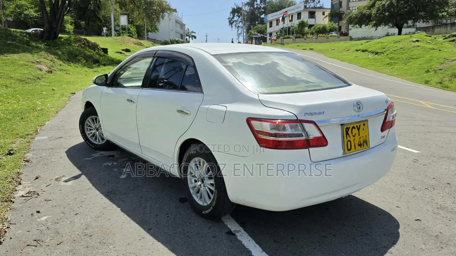 Toyota Premio 2013 White