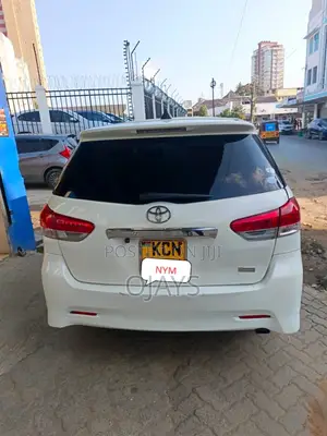 Toyota Wish 2010 White