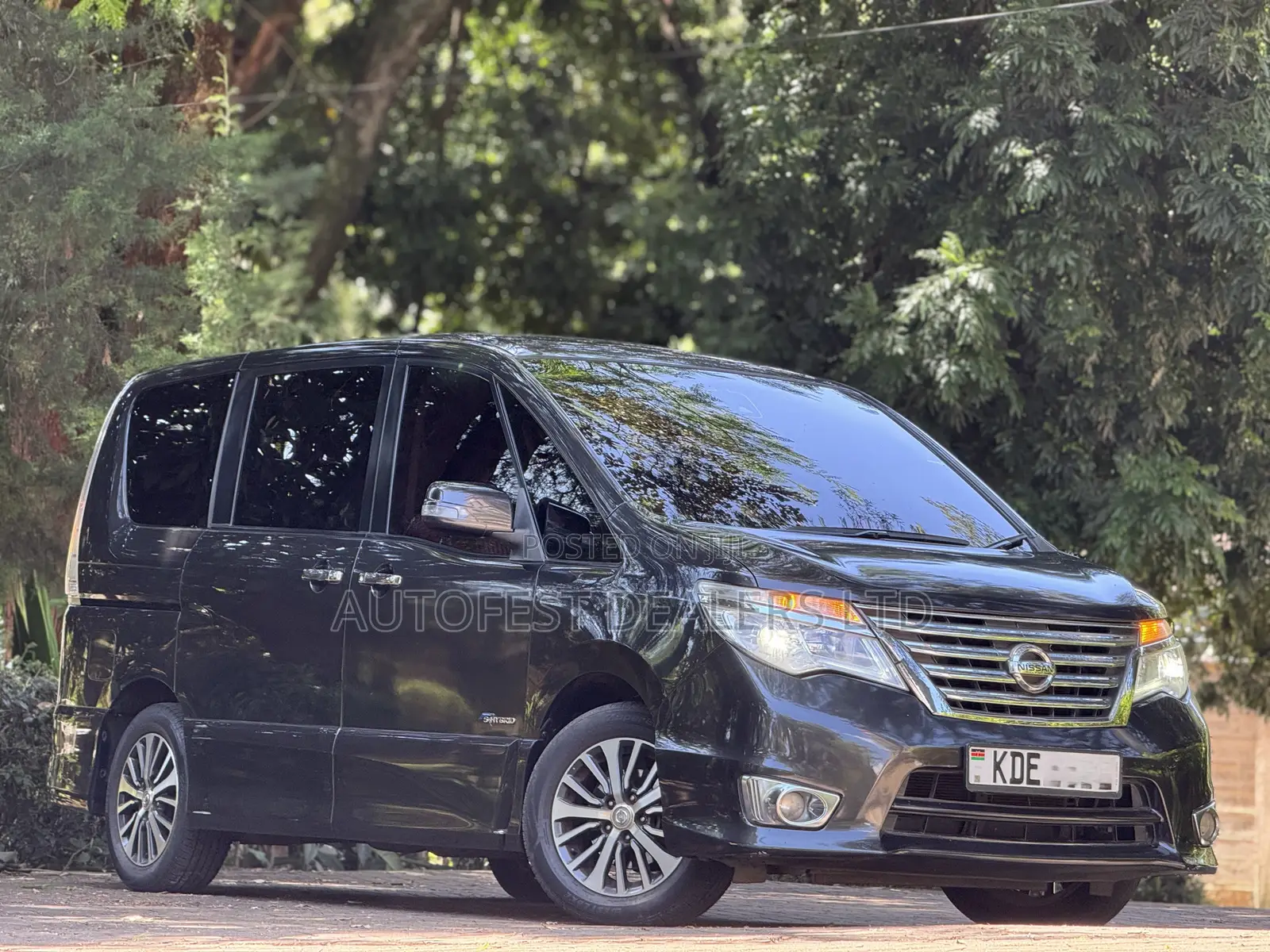 Nissan Serena 2014 Black