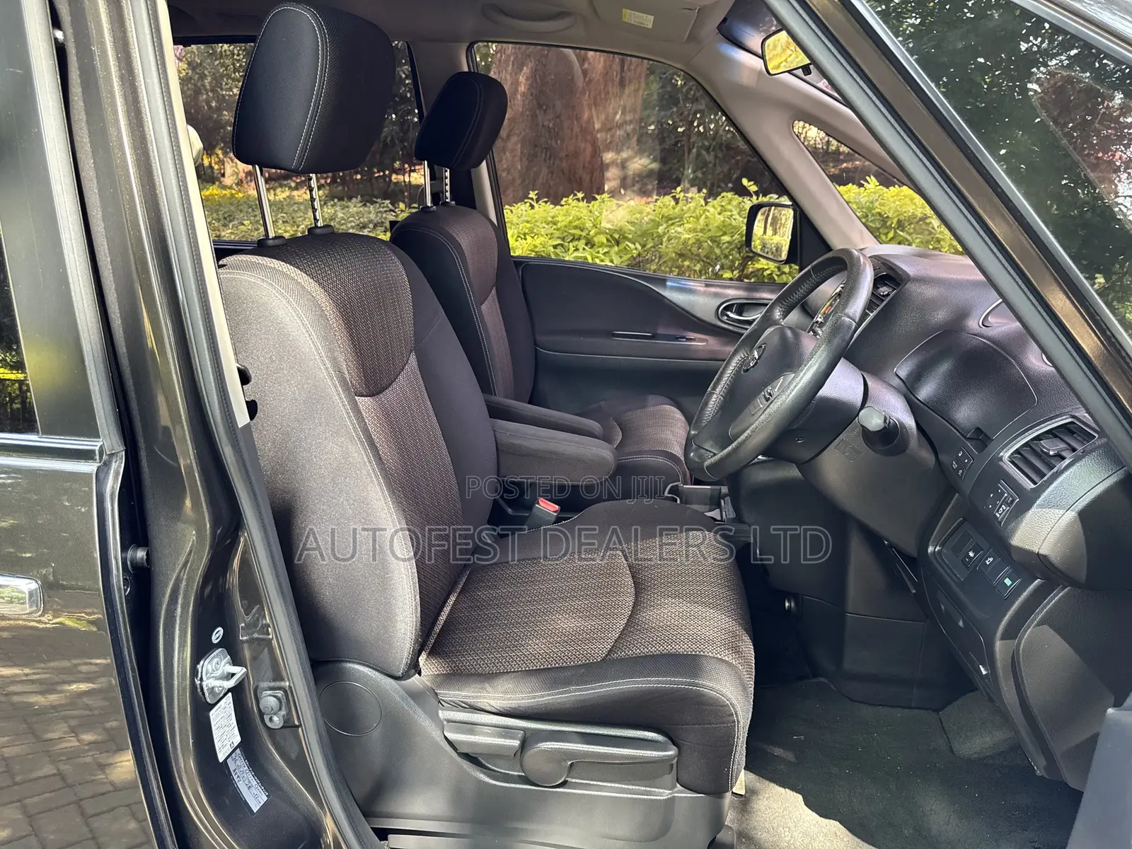 Nissan Serena 2014 Black