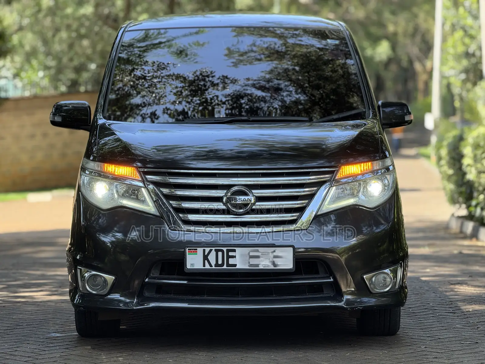 Nissan Serena 2014 Black