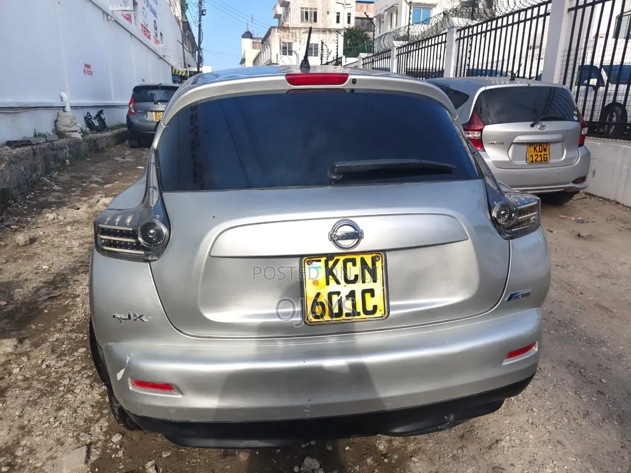 Nissan Juke 2011 Gray