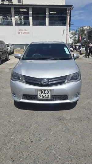 Toyota Axio 2014 Silver