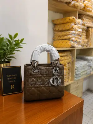 Chic Handbags