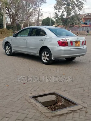 Toyota Premio 2005 Silver
