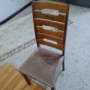 6 Seater Dinning Table