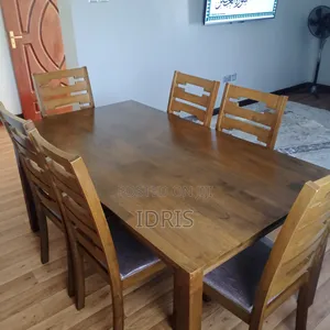 6 Seater Dinning Table
