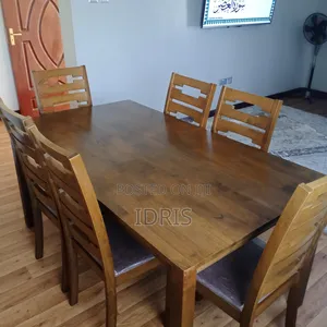 6 Seater Dinning Table
