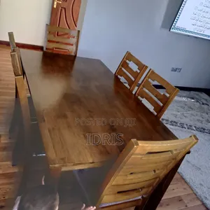 6 Seater Dinning Table
