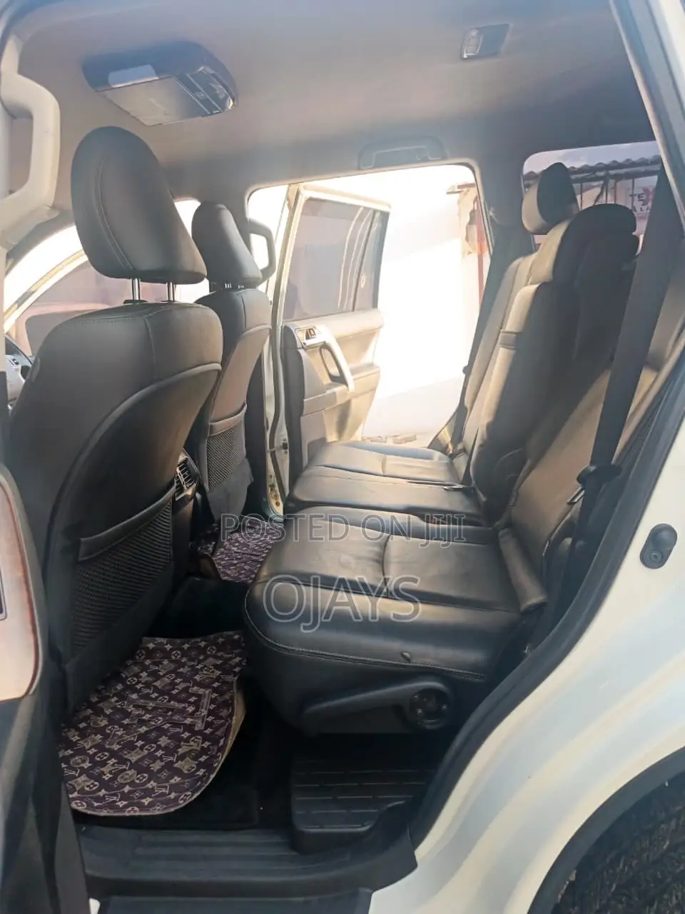 Toyota Land Cruiser Prado 2015 White