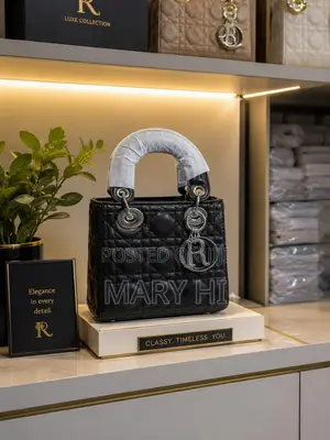 Chic Handbags