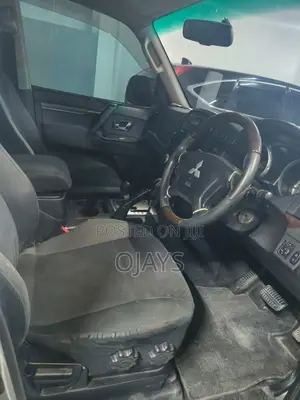 Mitsubishi Pajero 2019 Gray