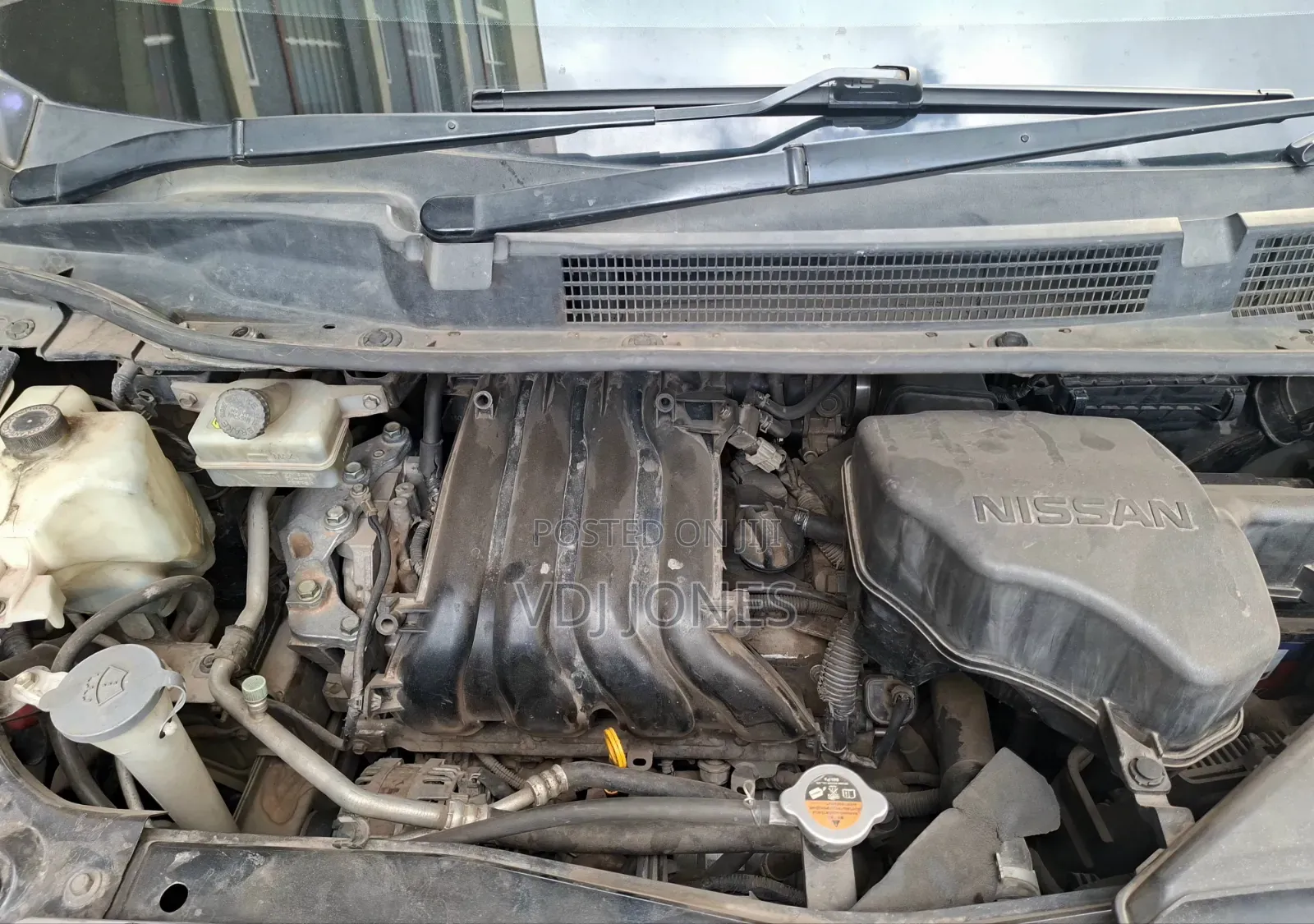 Nissan Serena 2013 Silver