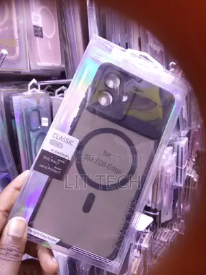 Galaxy S26 Edge Translucent Magnetic Matte Black Case With Lense Cover