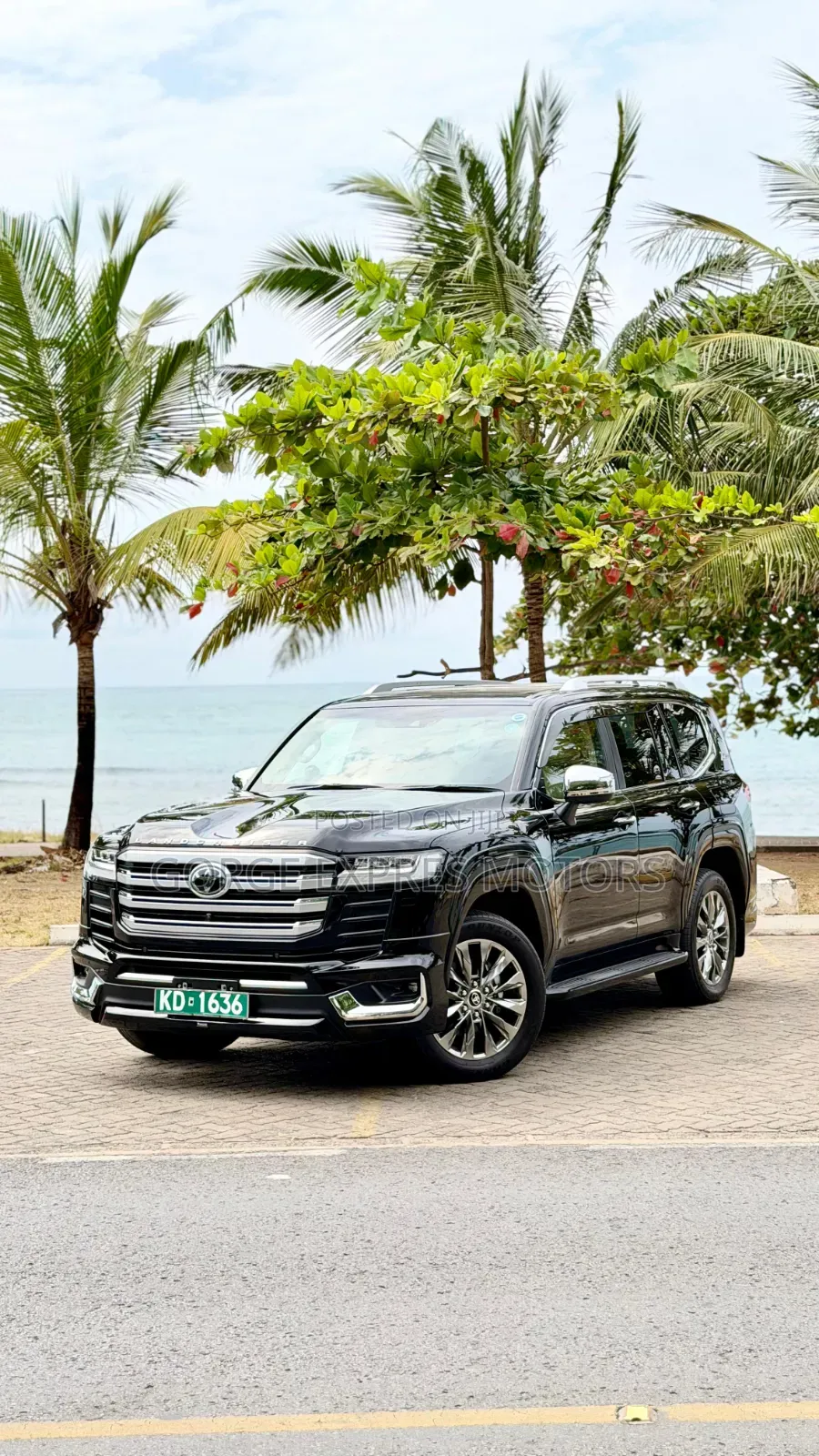Toyota Land Cruiser Prado 2023 Black