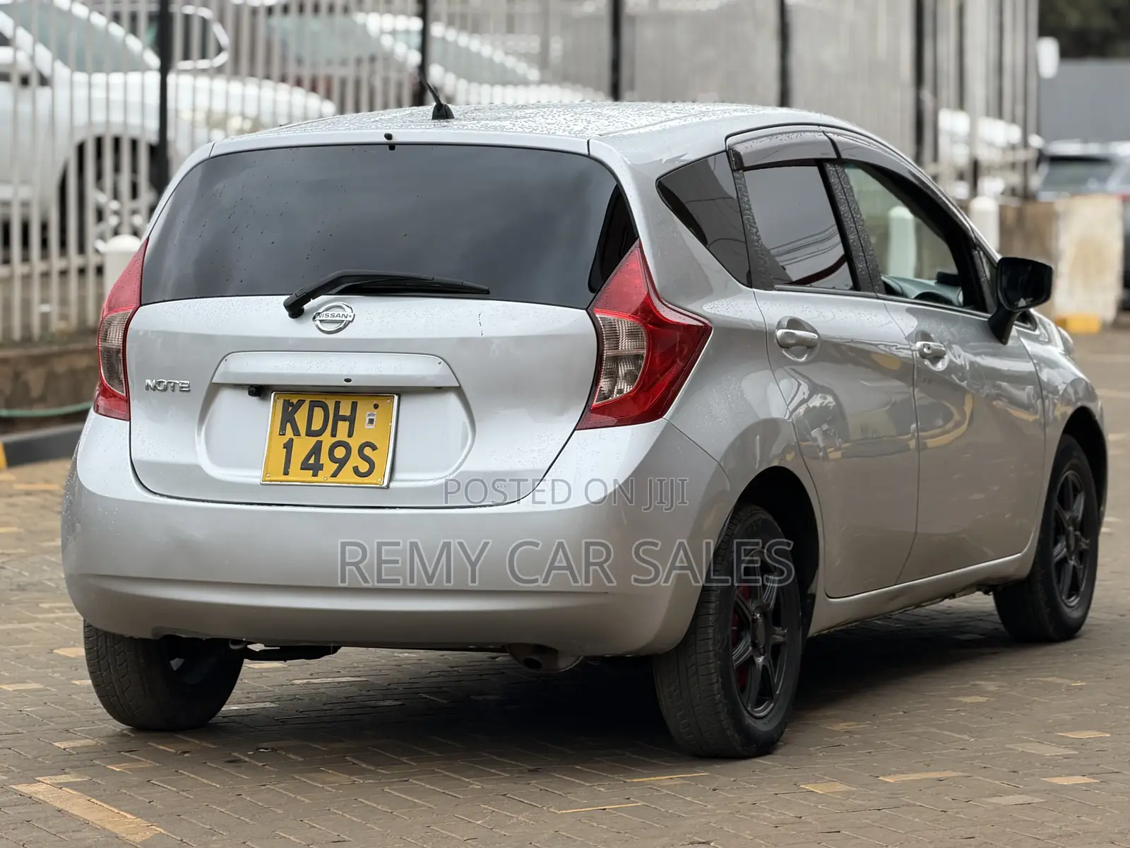 Nissan Note 2015 Burgundy