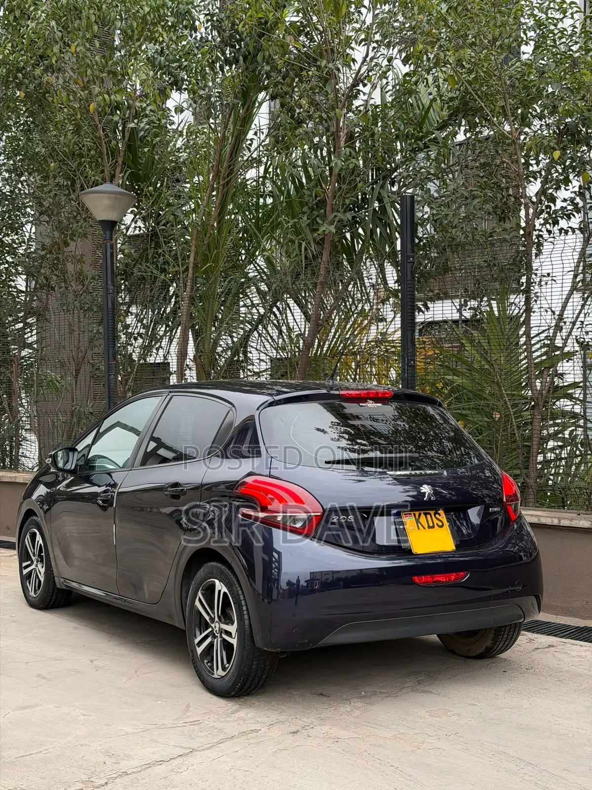 Peugeot 208 2017 Blue
