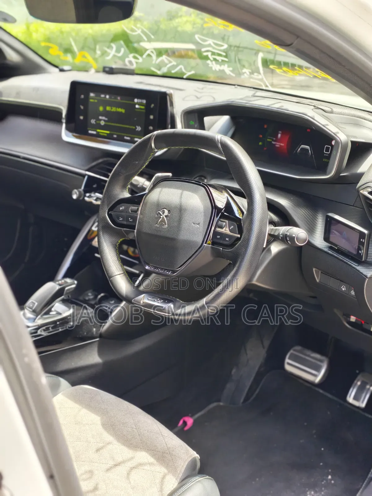 Peugeot 208 2021 White