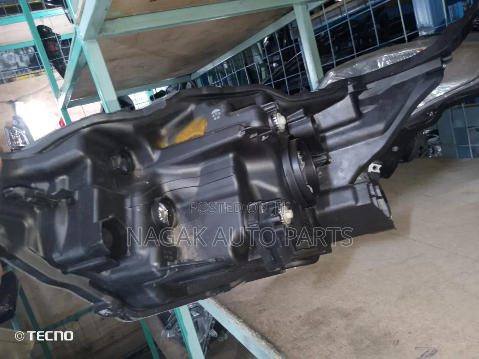 Nissan DayZ 2015 Headlight