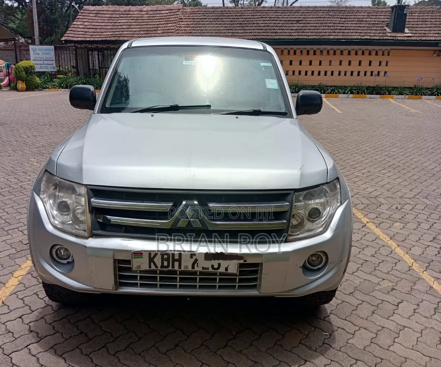 Mitsubishi Pajero V80 3.0 VR-I 2014 Silver