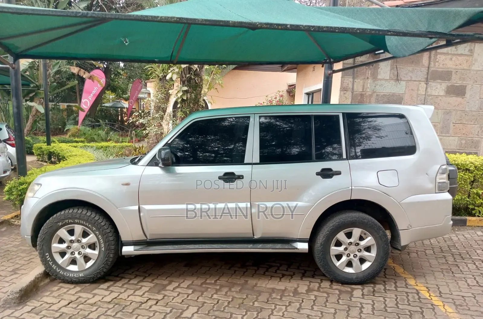 Mitsubishi Pajero V80 3.0 VR-I 2014 Silver