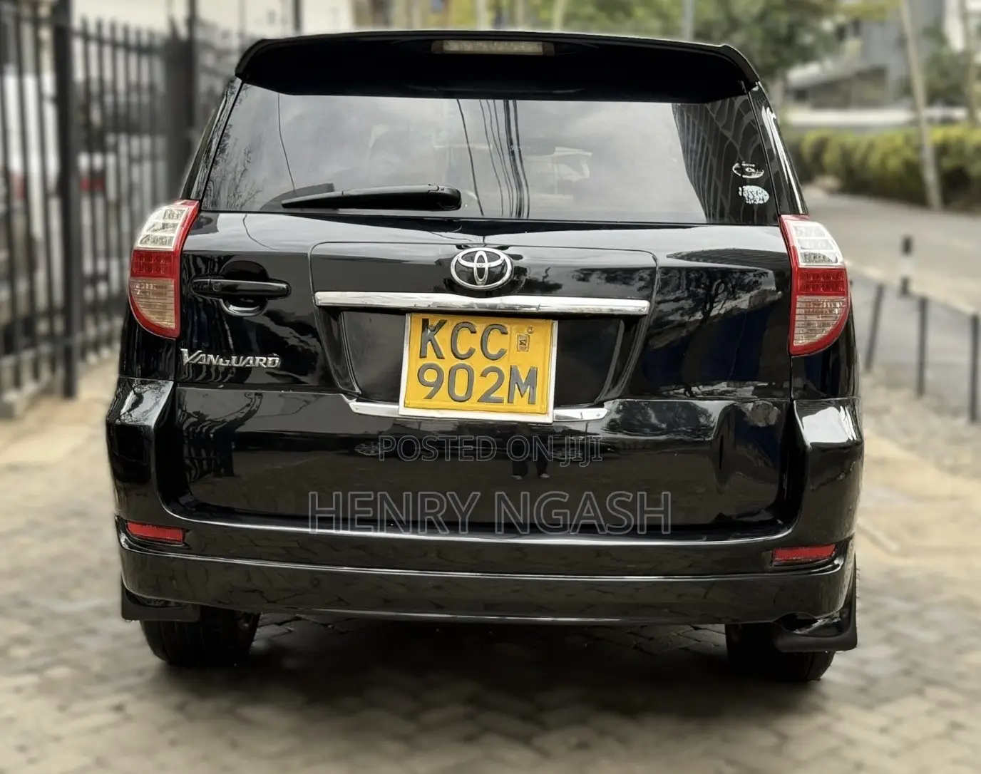 Toyota Vanguard 2008 Black