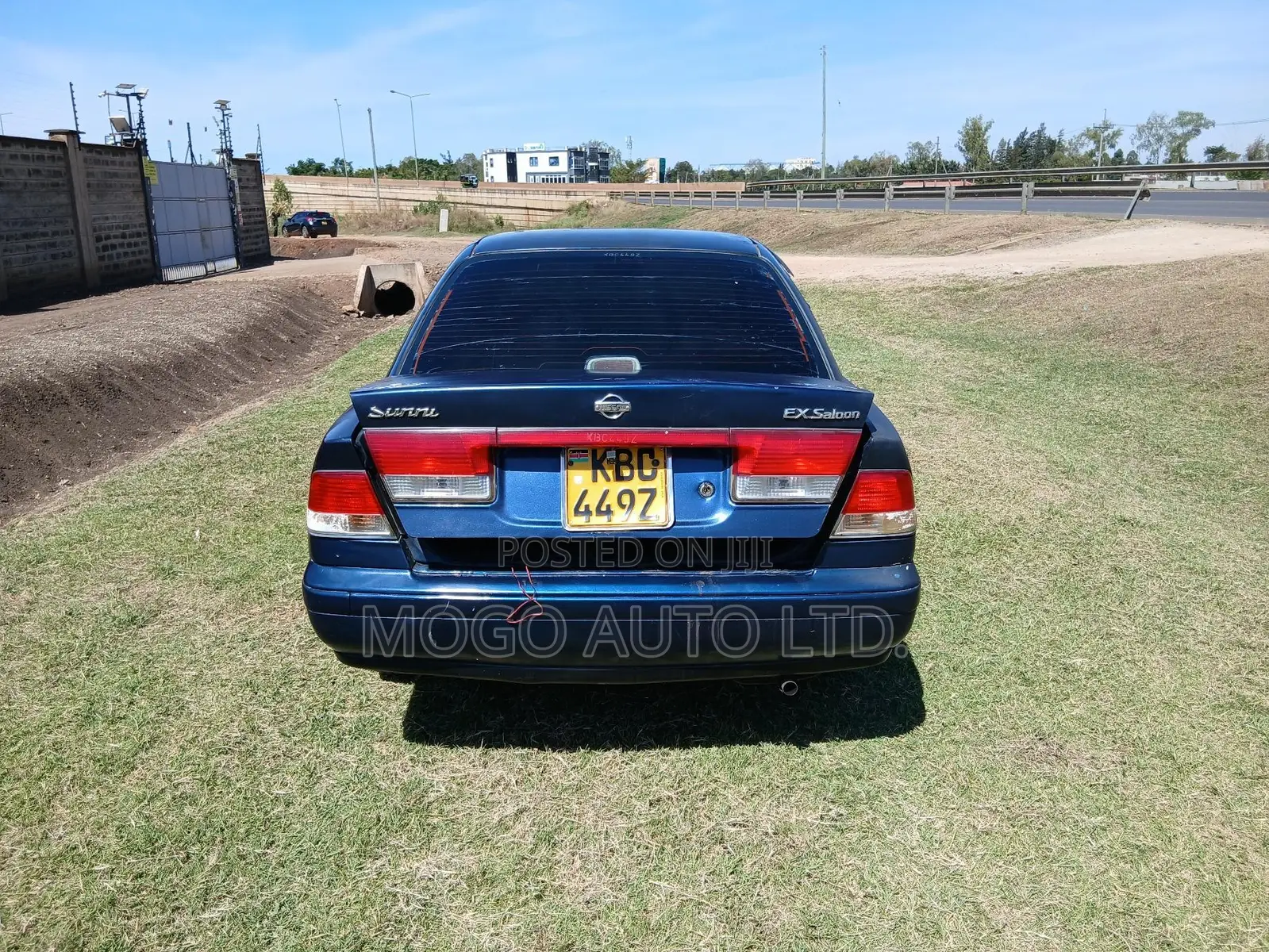 Nissan Sunny 2001 Blue