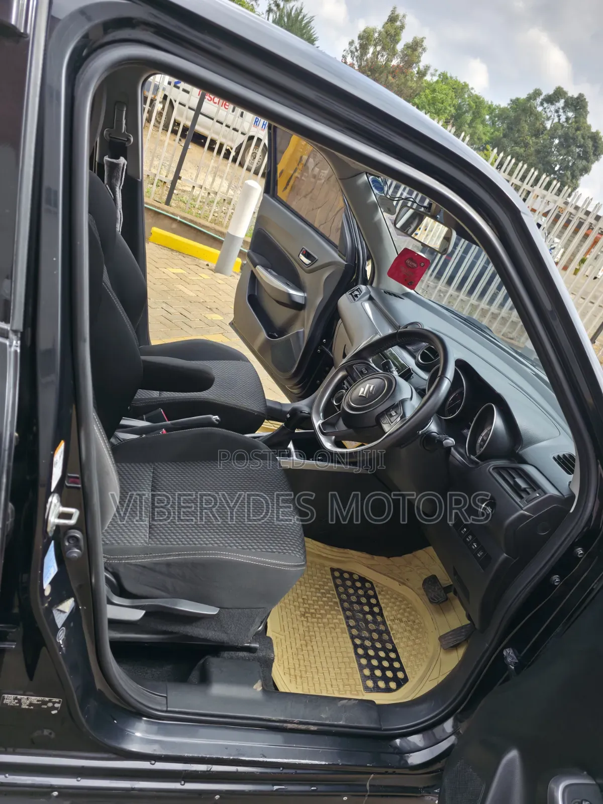 Suzuki Swift 2017 Black