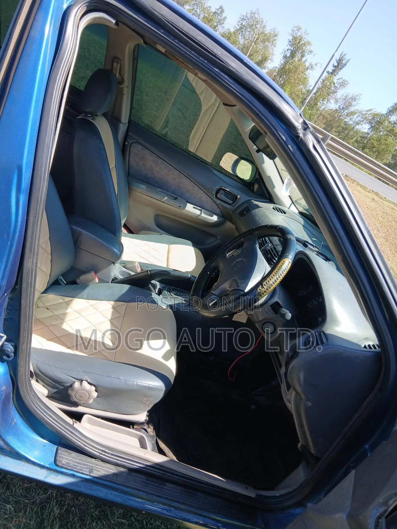 Nissan Sunny 2001 Blue
