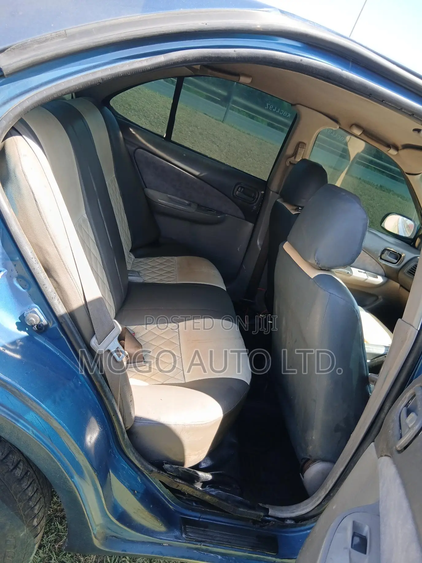Nissan Sunny 2001 Blue