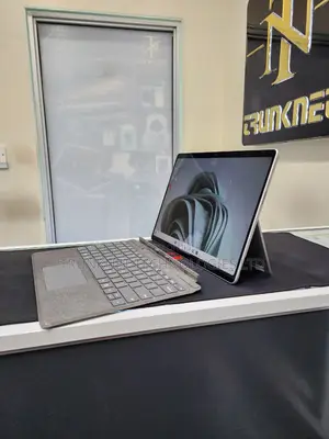 Laptop Microsoft Surface Pro 10 32GB Intel Core Ultra 7 SSD 512GB