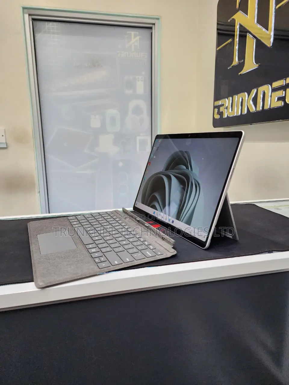 Laptop Microsoft Surface Pro 10 32GB Intel Core Ultra 7 SSD 512GB