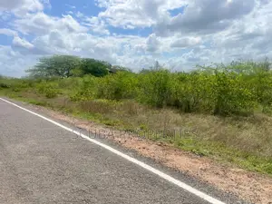 5 Acres Road-Fronting Land in Marafa-Magarini Agri-Commercial Frontier