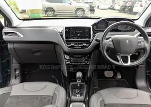 Peugeot 2008 2019 Green