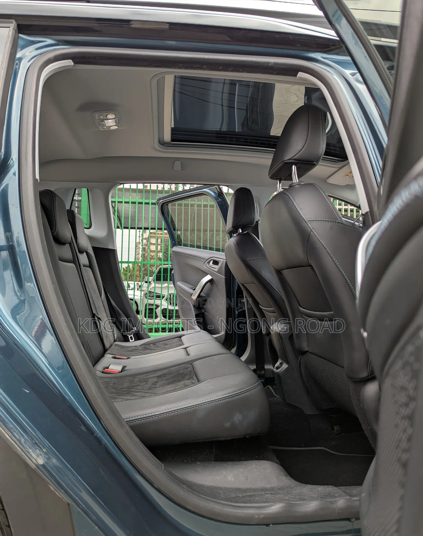 Peugeot 2008 2019 Green