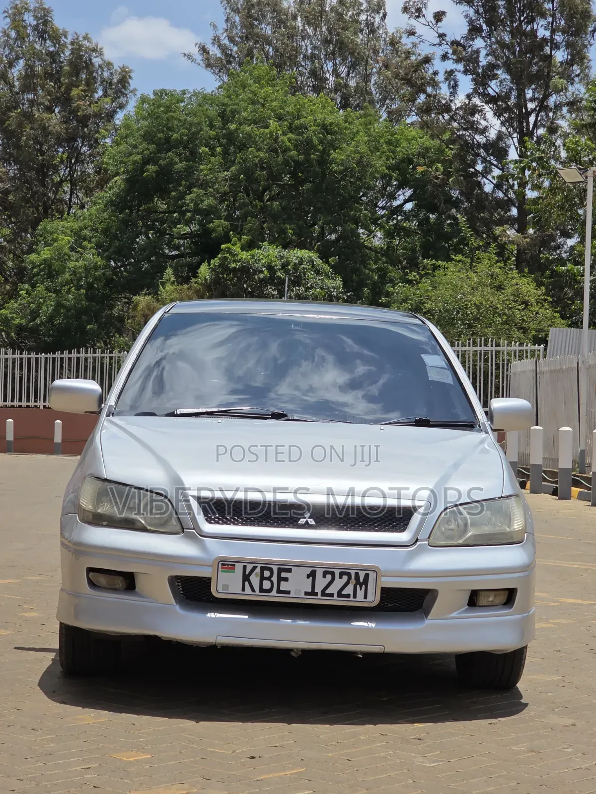 Mitsubishi Lancer 2002 Silver