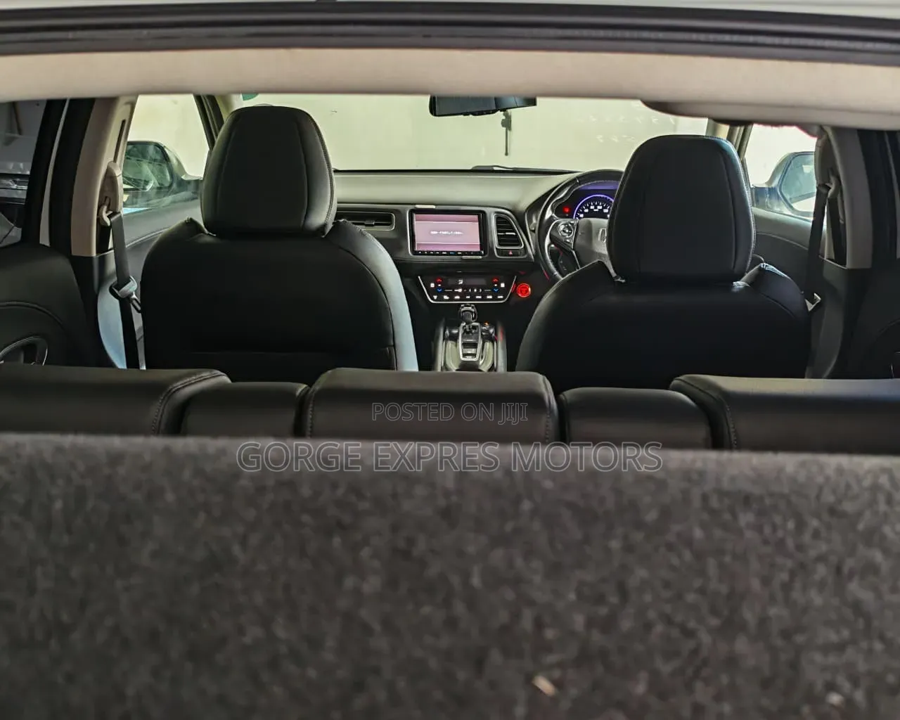 Honda Vezel 1.5 2WD 2019 White
