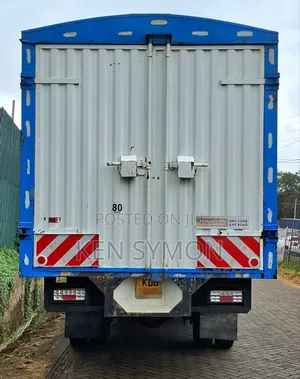 Mitsubishi Fuso F1 2021 White