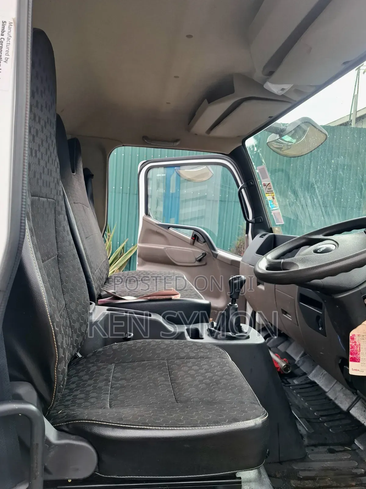 Mitsubishi Fuso F1 2021 White